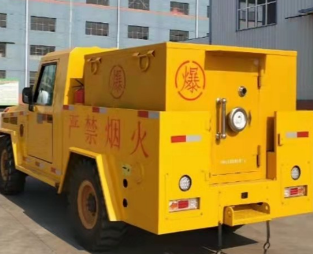 小板镇爆破器材运输车专用功能