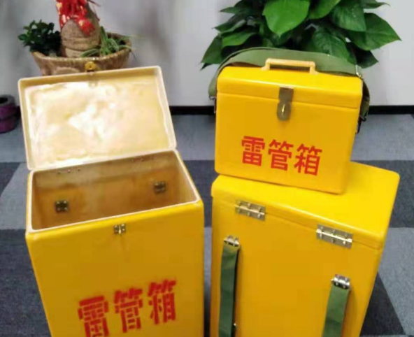 小板镇玻璃钢雷管箱有哪些特点
